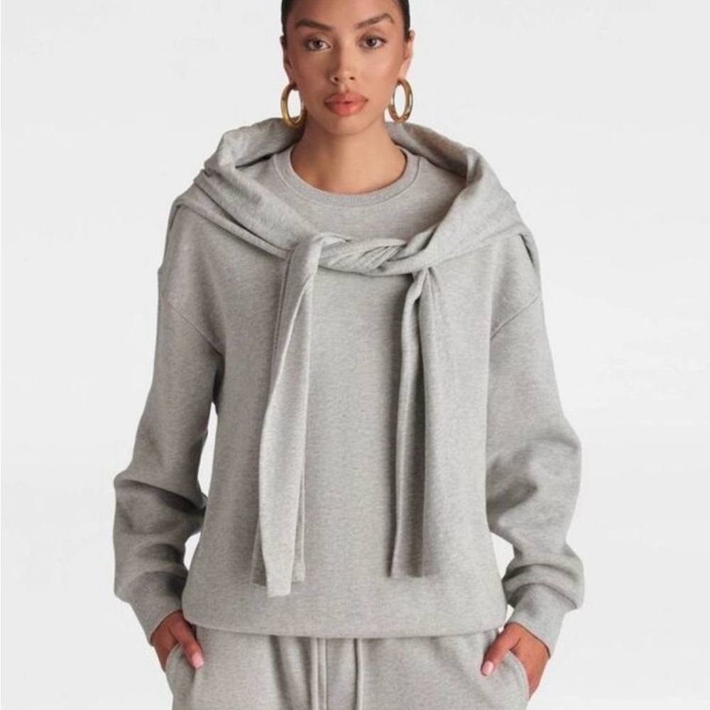 NWOT KBB by Kahlana long sleeves double layer Crewneck heather Gray Sweatshirt - Picture 1 of 7